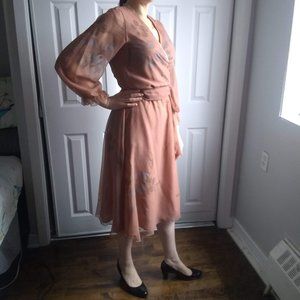 Beautiful vintage dress🌿